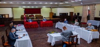 नेताहरु नेपाल, थापा र पाेख्रेल आइसोलेसनमा,सचिवालय बैठक स्थगित