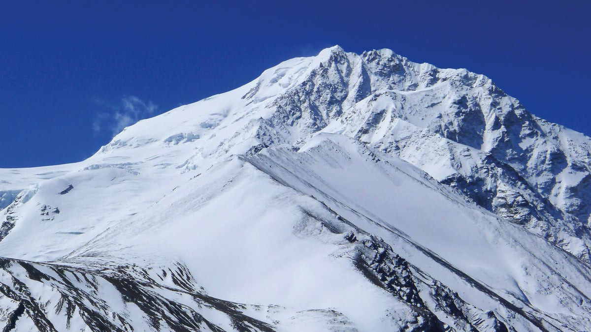 हिमपहिरोमा परेर नेपालका विश्वकीर्तिमानी आरोही तेन्जेन लामा बेपत्ता, एक नेपाली र एक अमेरिकी आरोहीको मृत्यु